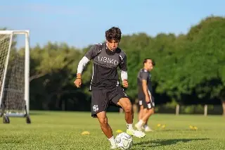 Racing de Veracruz se prepara para enfrentar a Cruz Azul en la Liga Premier B