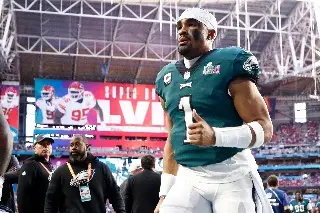 NFL: Jalen Hurts causa baja por todo lo que resta de la temporada