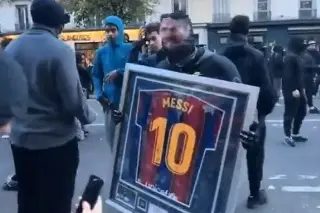 Roban artículos de colección de Messi y lo presumen con orgullo (VIDEO)