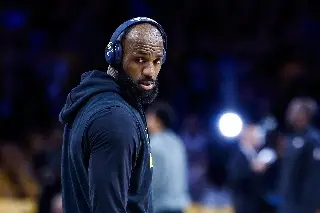 LeBron James se niega a cantar el Himno Nacional y hace enfurecer a Trump (VIDEO)